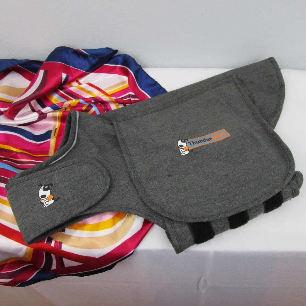 Classic ThunderShirt for Dogs Medium EUC